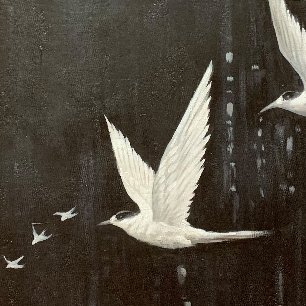 Black and White Flying Bird Painting - Minimalist Animal Wall Art #ZZ 262